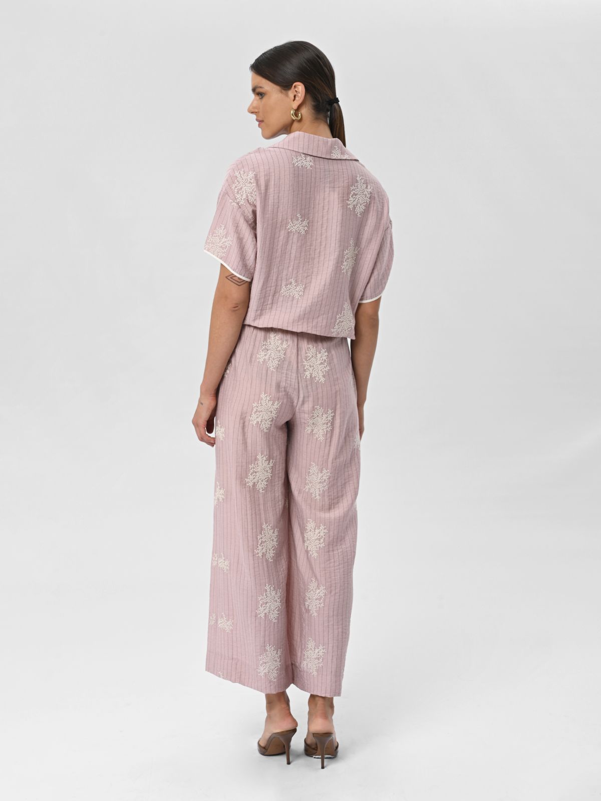 Pembe Çizgili